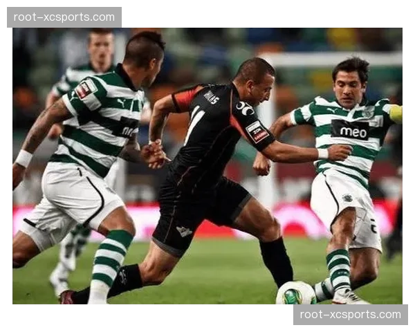 摩雷伦斯进攻端得分手段单一 更多依赖零星反击和定位球